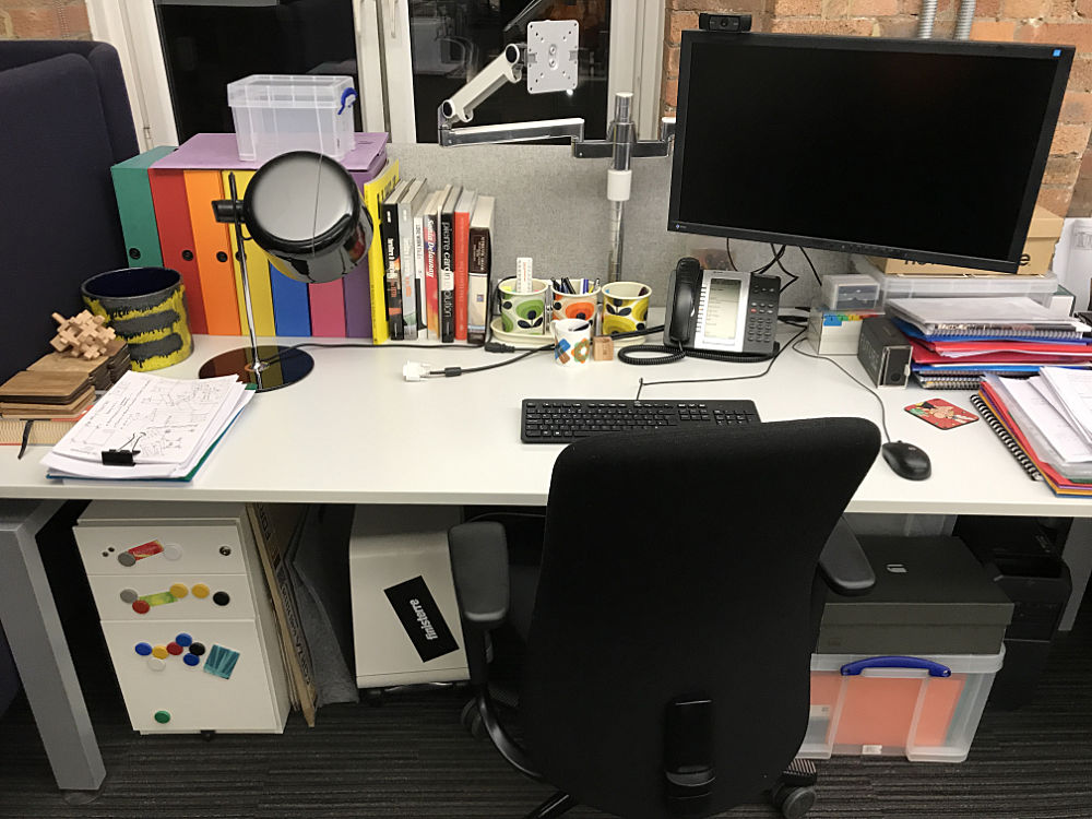 office desk last day before lockdown